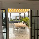 Tranquila, Playa Del Duque Holiday home *