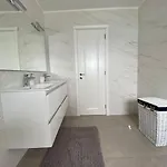 Tranquila, Playa Del Duque Будинок відпочинку