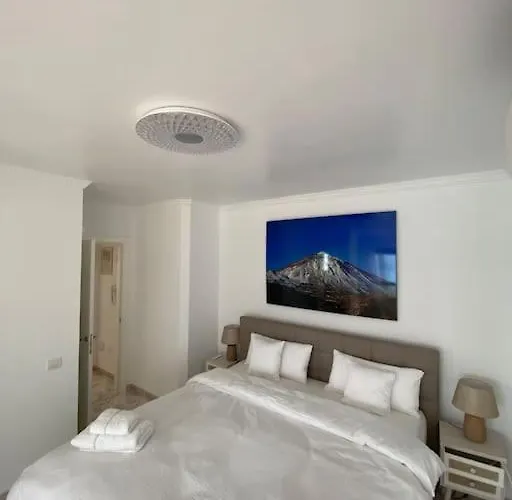 Tranquila, Playa Del Duque Nyaraló *