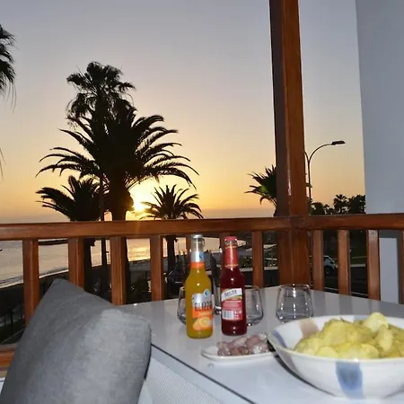 Tranquila, Playa Del Duque * アデヘ