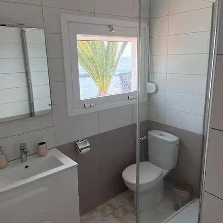 Tranquila, Playa Del Duque 別荘 *