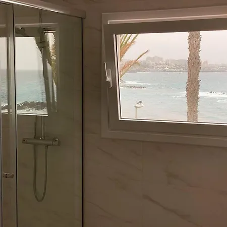 Tranquila, Playa Del Duque アデヘ