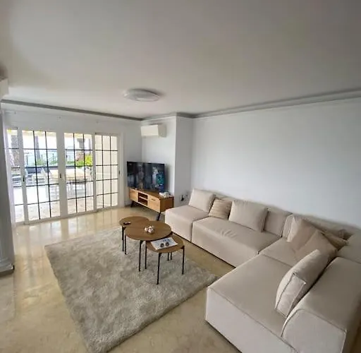 Будинок відпочинку Tranquila, Playa Del Duque Адехе