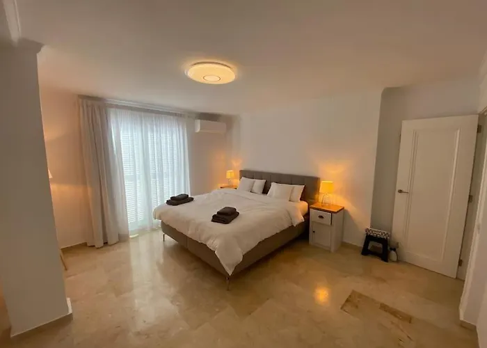 Tranquila, Playa Del Duque