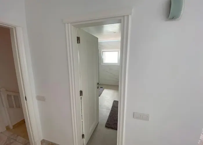 Tranquila, Playa Del Duque 펜션