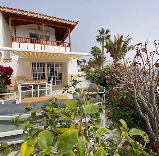 Tranquila, Playa Del Duque 펜션 아데제